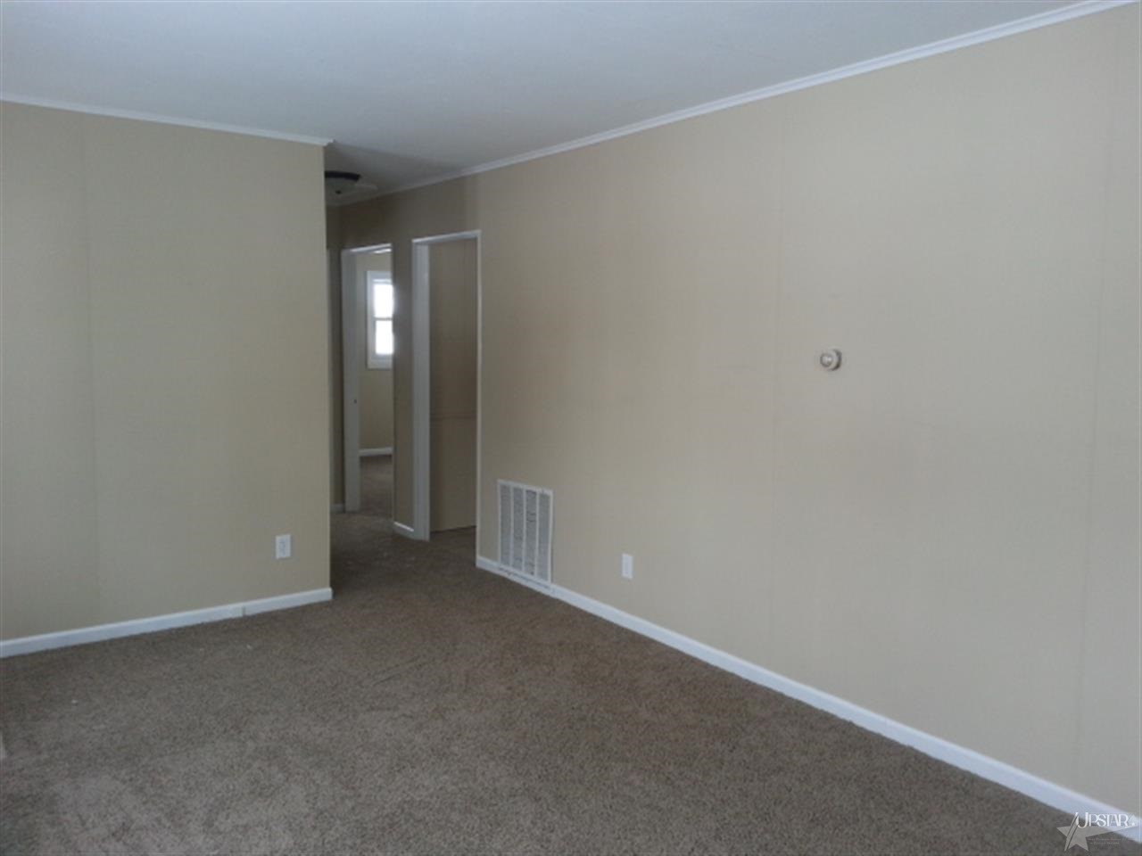 133 Hilltop Dr, Columbia City, IN 46725 photo 4