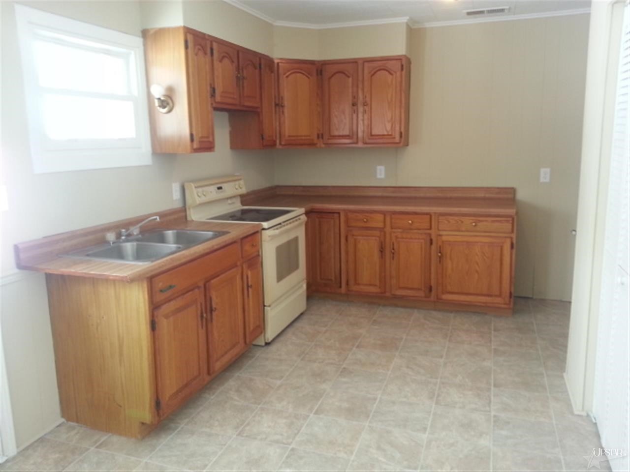 133 Hilltop Dr, Columbia City, IN 46725 photo 5