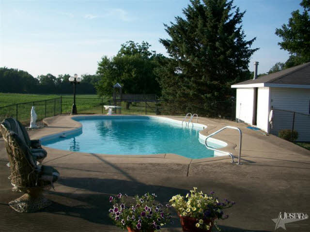7480 W River Rd, South Whitley, IN 46787 photo 17