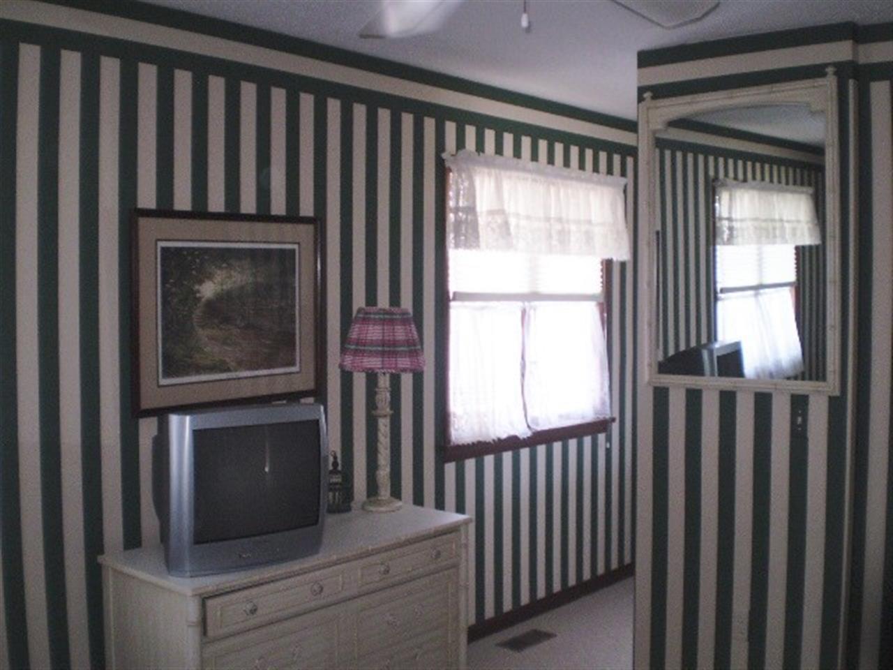 11953 N Ogden Point Rd, Syracuse, IN 46567 photo 24