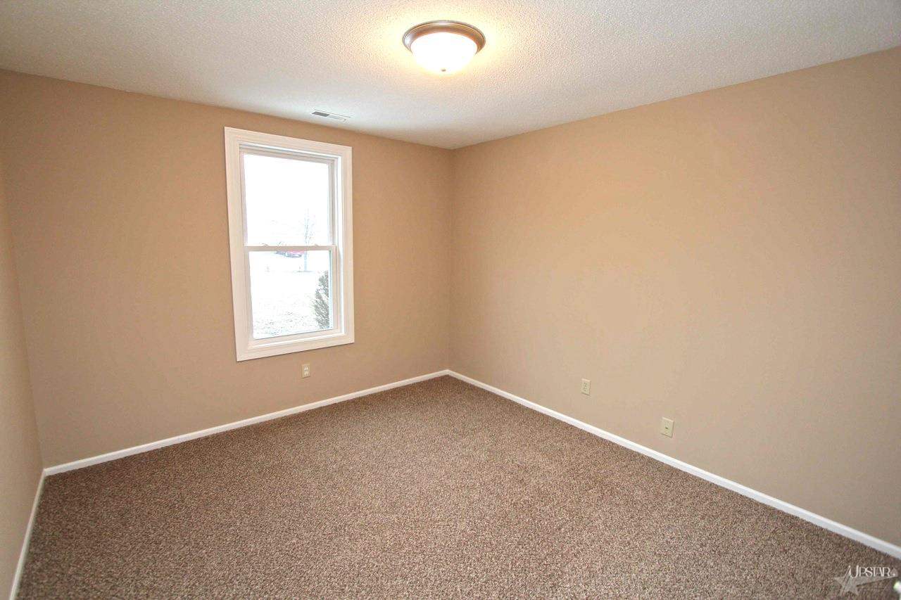 6313 Londonderry Ln, Fort Wayne, IN 46835 photo 13