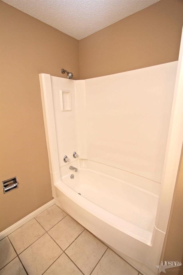 6313 Londonderry Ln, Fort Wayne, IN 46835 photo 12