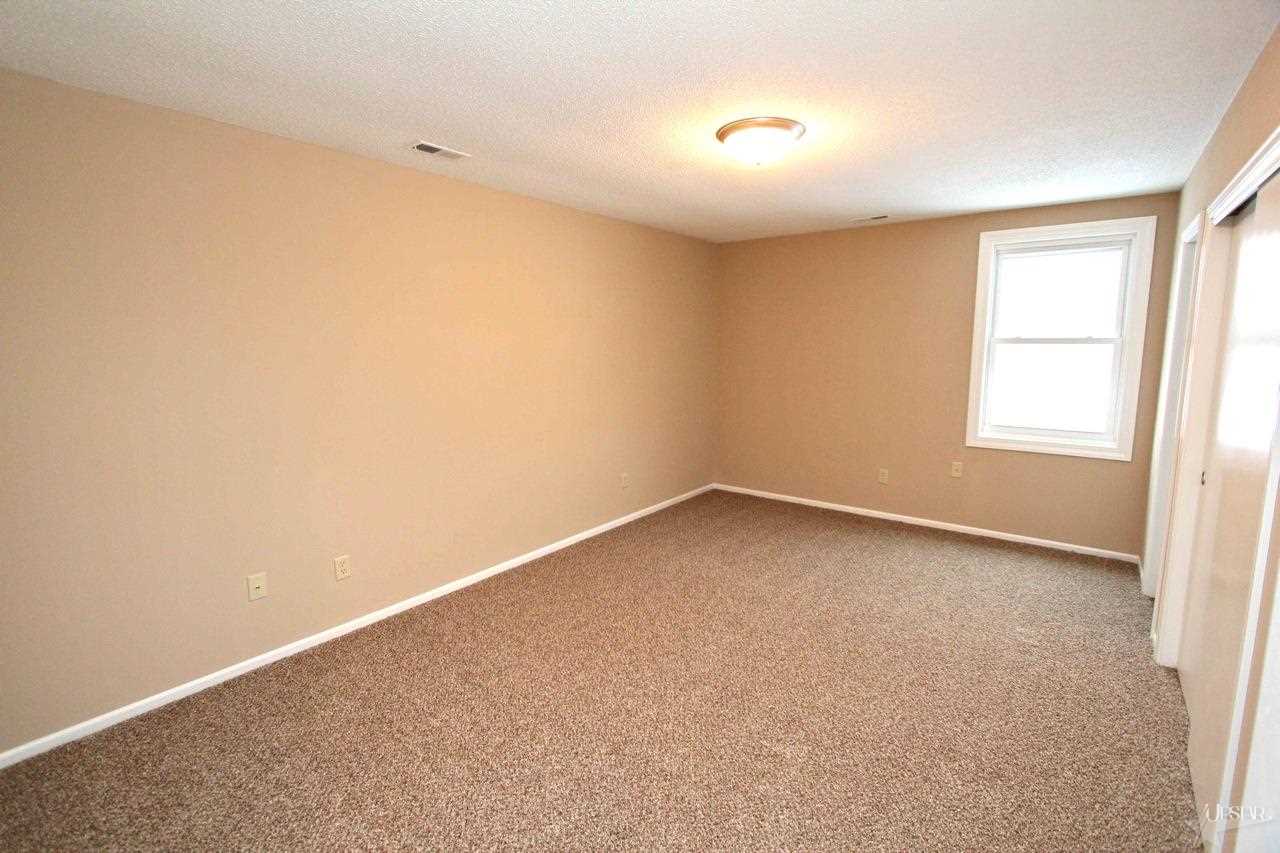 6313 Londonderry Ln, Fort Wayne, IN 46835 photo 10