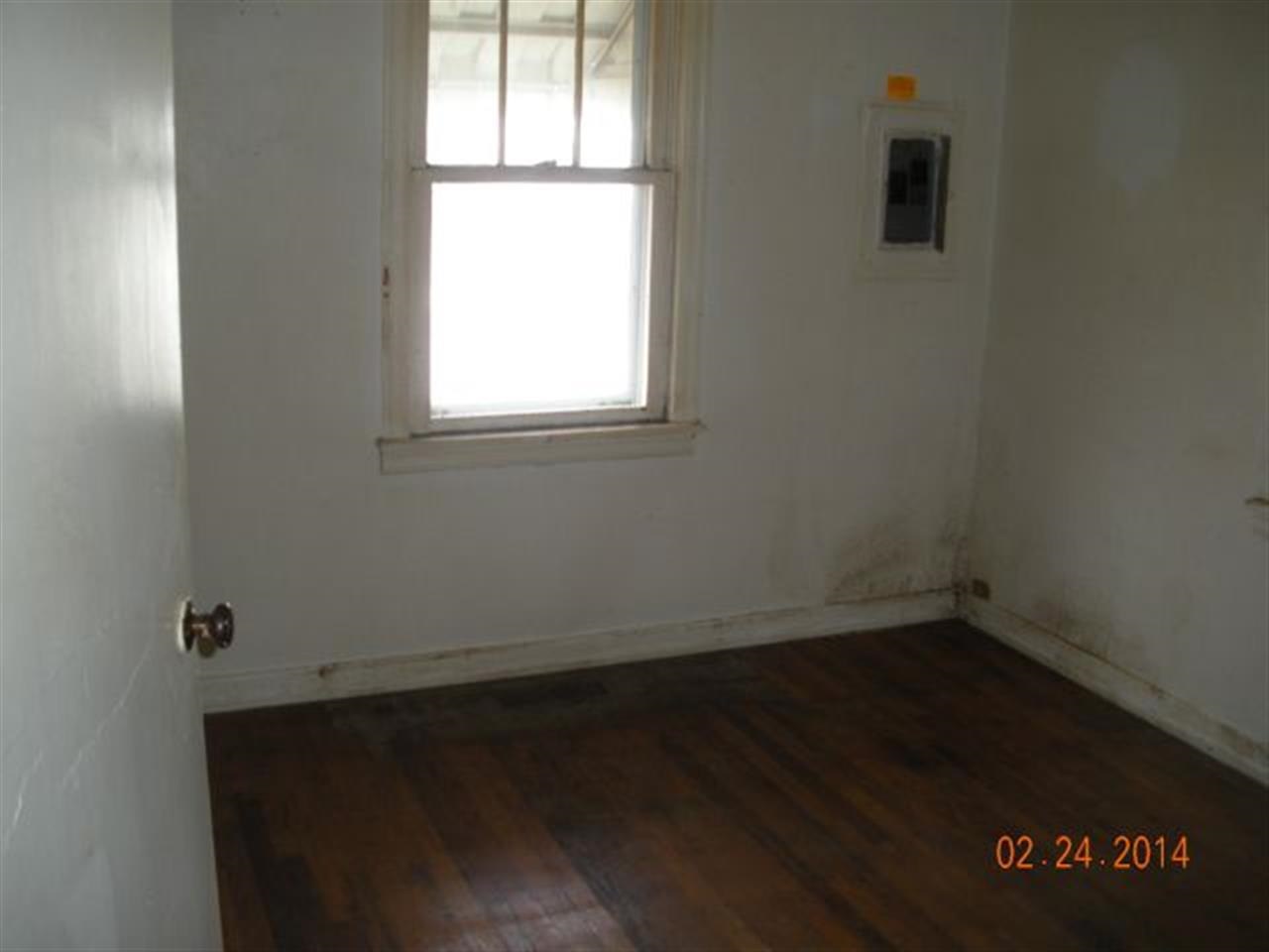 204 S Kentucky Ave, Chandler, IN 47610 photo 6