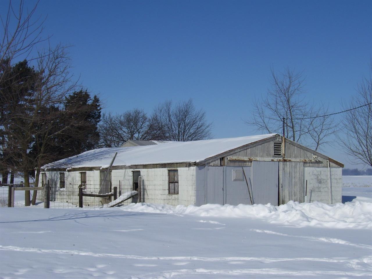 3319 N Indian Creek Rd, Logansport, IN 46947 photo 2