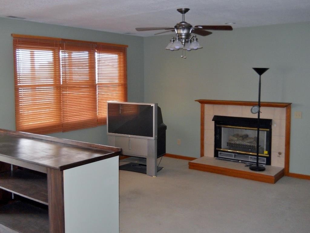 2011 Granny Smith Pl, Kendallville, IN 46755 photo 5