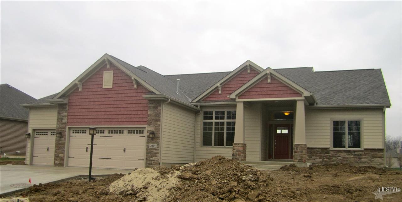 2019 Lake Front Dr, Fort Wayne, IN 46804 photo 2