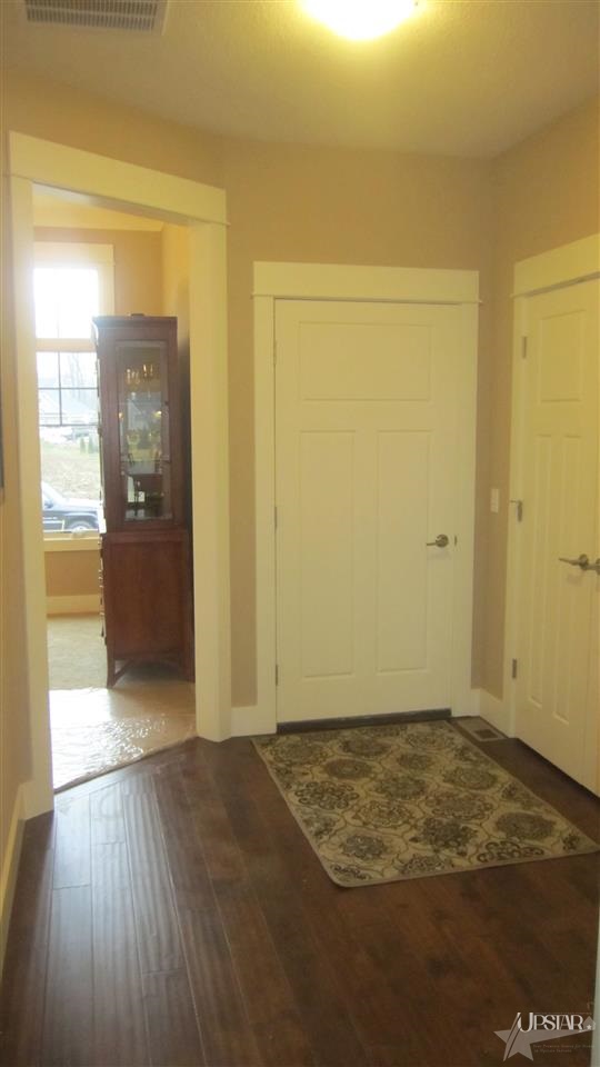2019 Lake Front Dr, Fort Wayne, IN 46804 photo 11