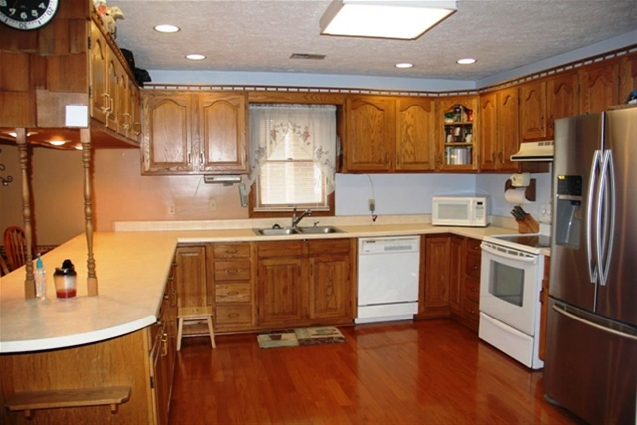6938 Abbott Rd, Tell City, IN 47586 photo 3
