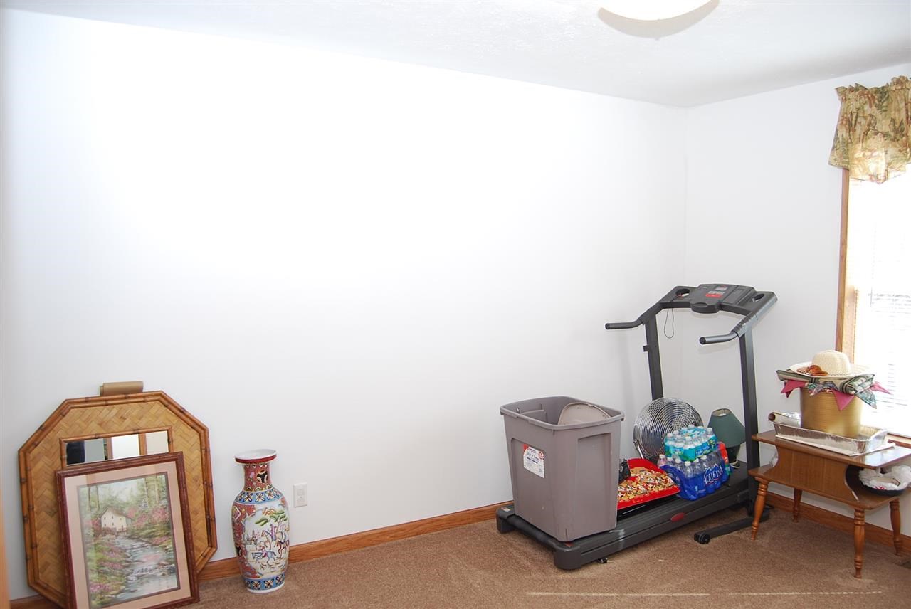 5540 S State Road 162, Huntingburg, IN 47542 photo 8