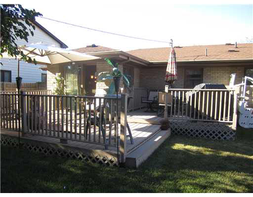 2254 Ribourde Dr, South Bend, IN 46628 photo 13