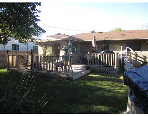 2254 Ribourde Dr, South Bend, IN 46628 photo 14