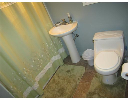 2254 Ribourde Dr, South Bend, IN 46628 photo 7