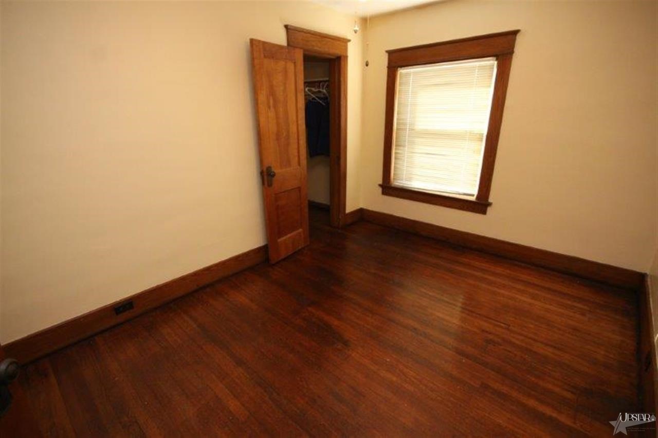 317 Lexington Ct, Fort Wayne, IN 46806 photo 12