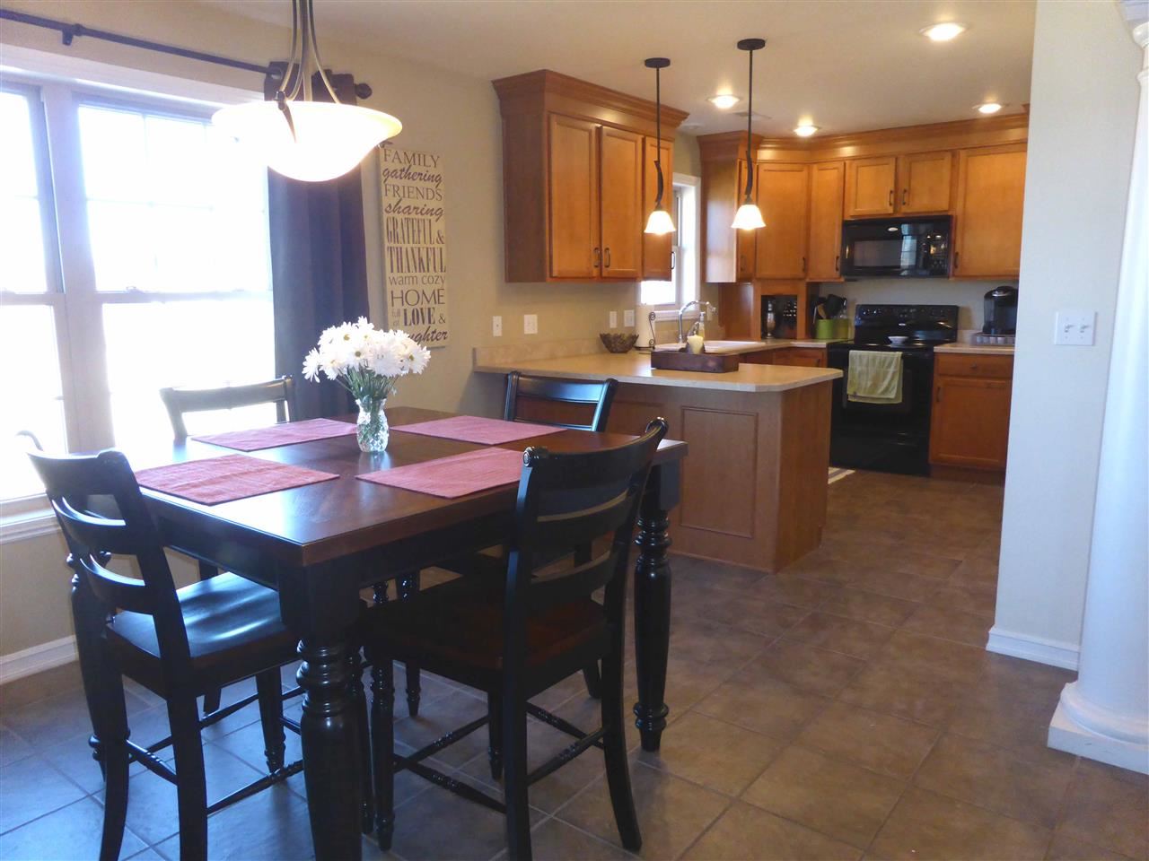 1456 Field Crest Ln, Jasper, IN 47546 photo 3