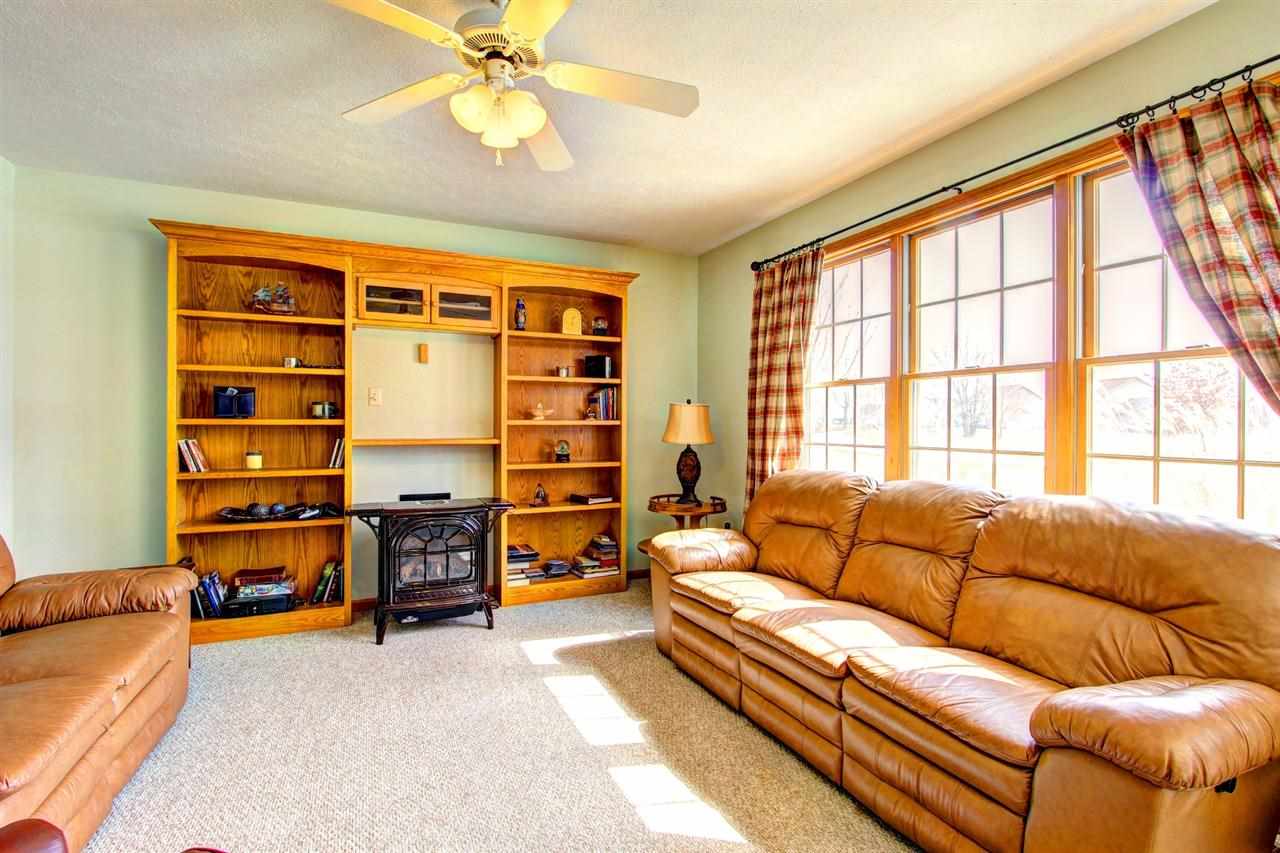 18950 Welborn Ct, Goshen, IN 46528 photo 8