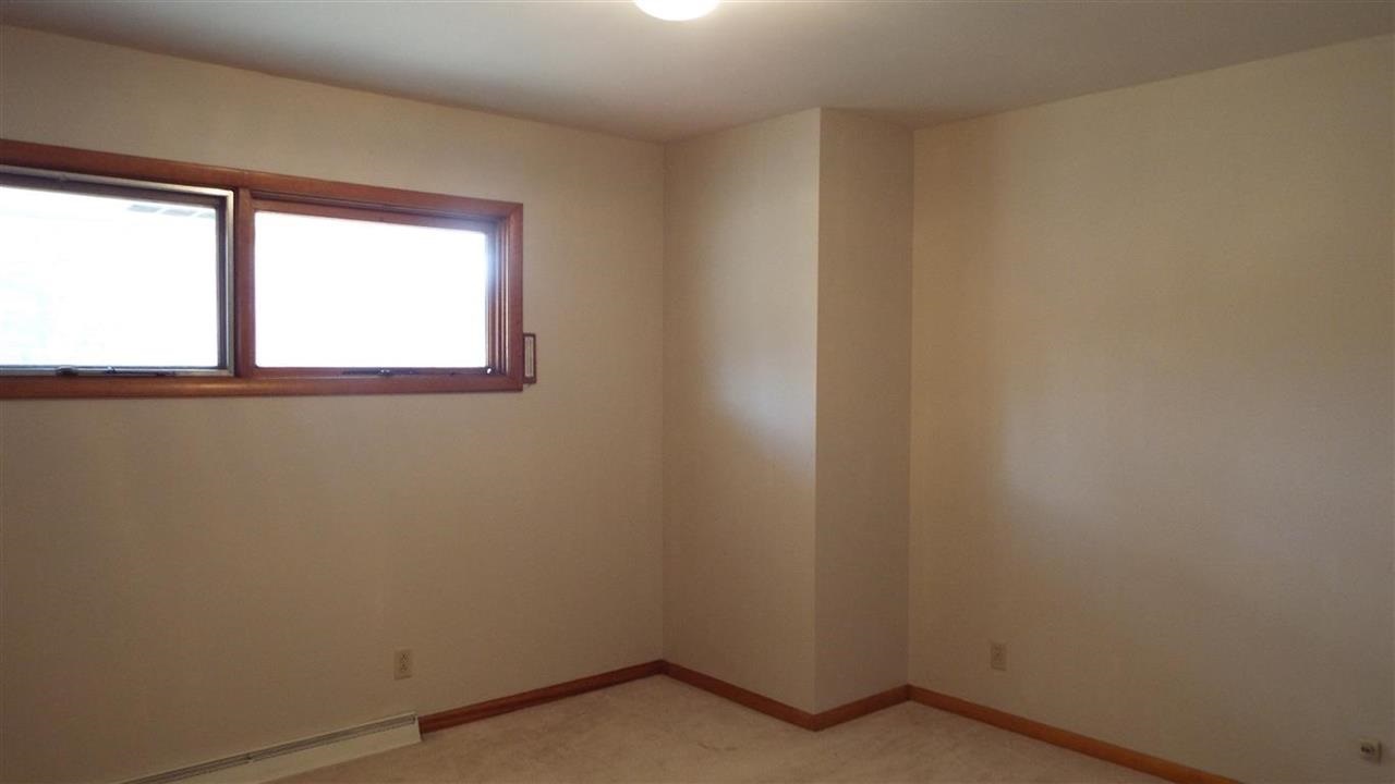 435 E Mill Rd, Evansville, IN 47711 photo 14