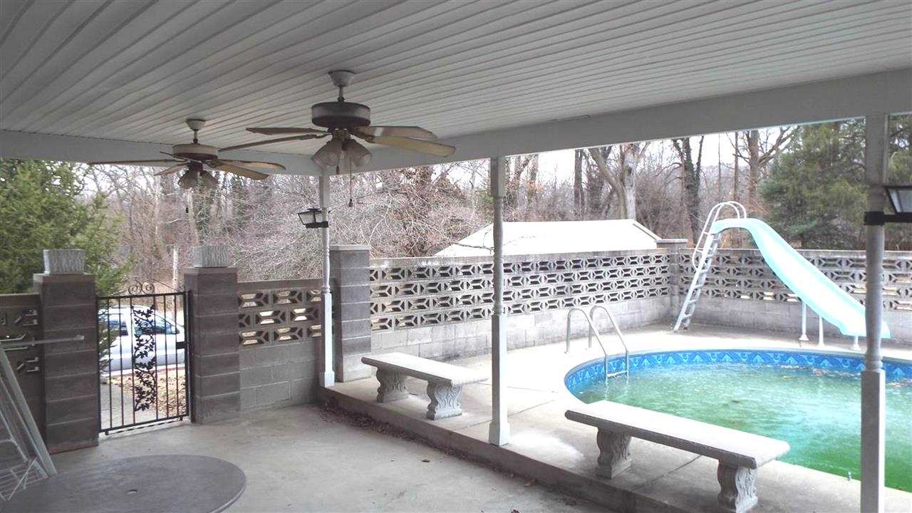 435 E Mill Rd, Evansville, IN 47711 photo 24