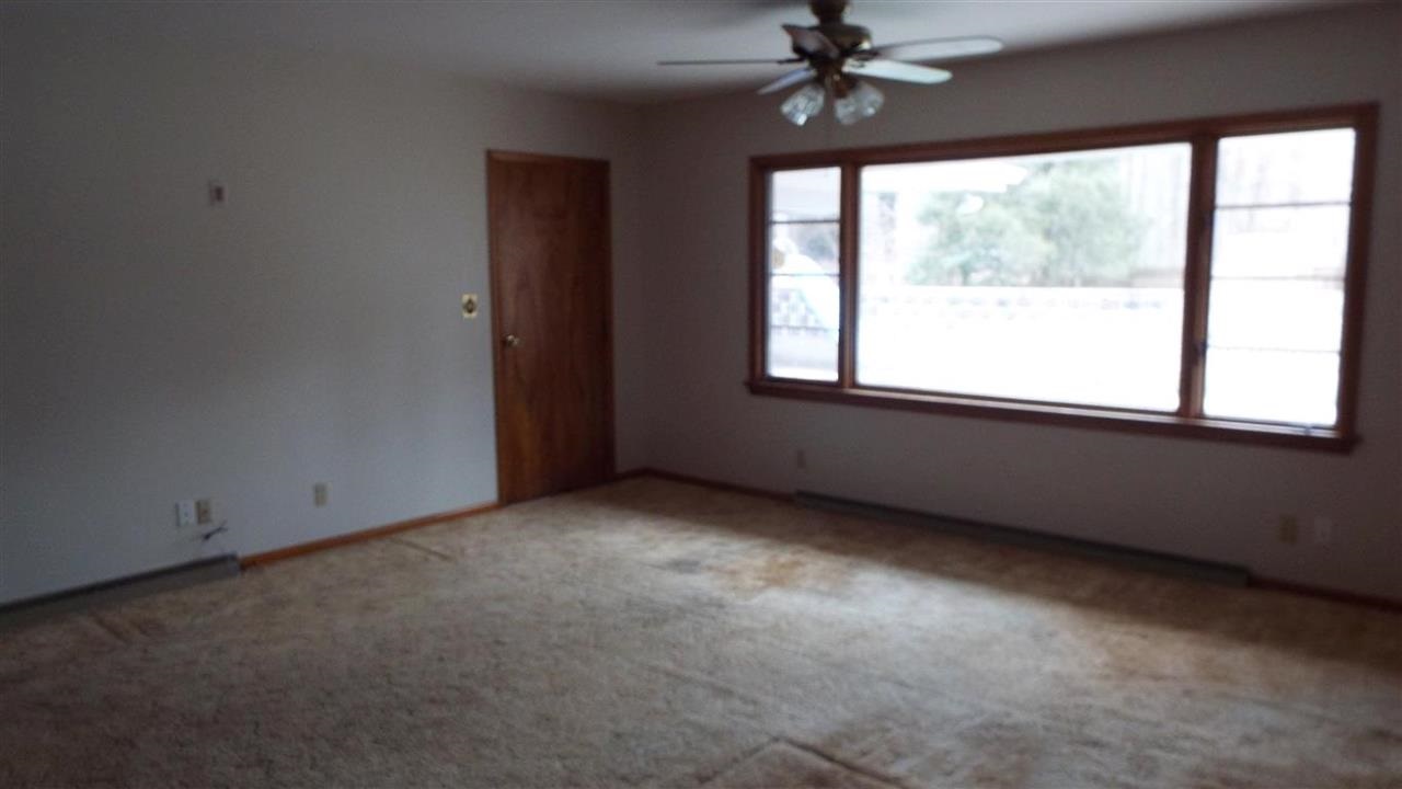 435 E Mill Rd, Evansville, IN 47711 photo 6