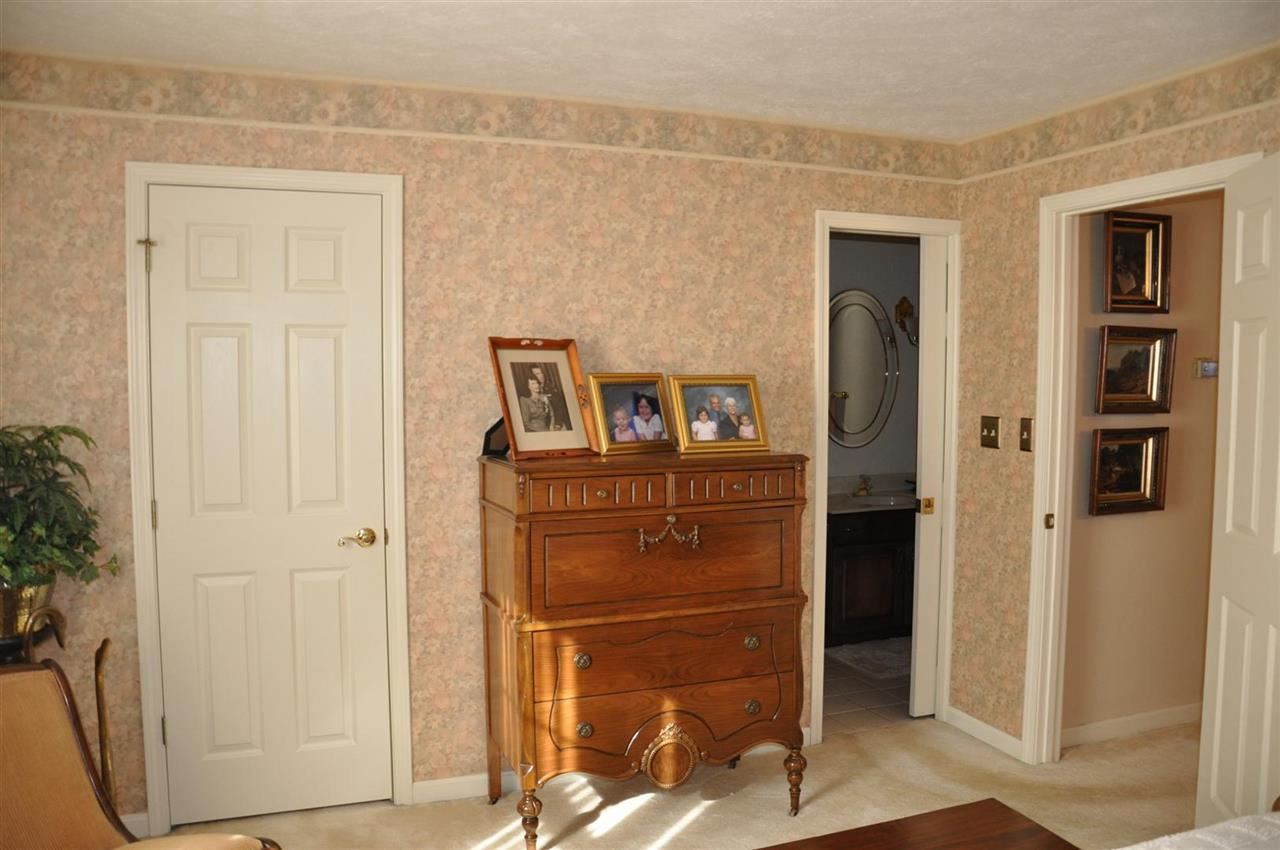 6423 Hearthstone Dr, Evansville, IN 47715 photo 17