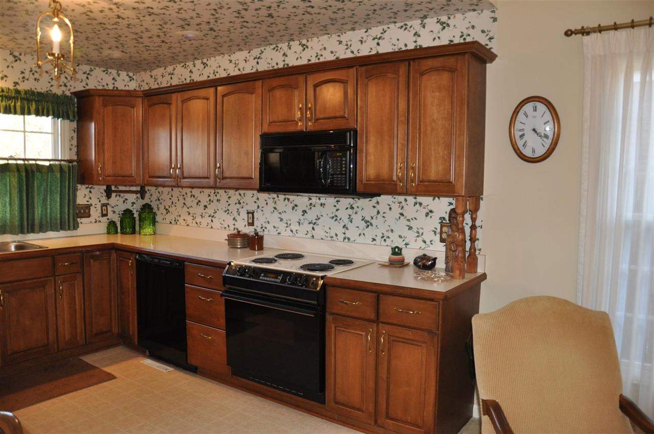 6423 Hearthstone Dr, Evansville, IN 47715 photo 10
