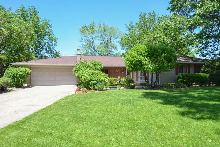 1505 Tudor Ln, South Bend, IN 46614 photo 1