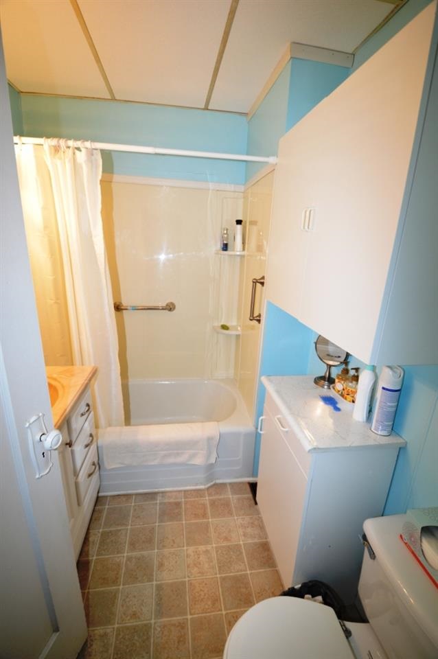1358 E Washington St, Frankfort, IN 46041 photo 2