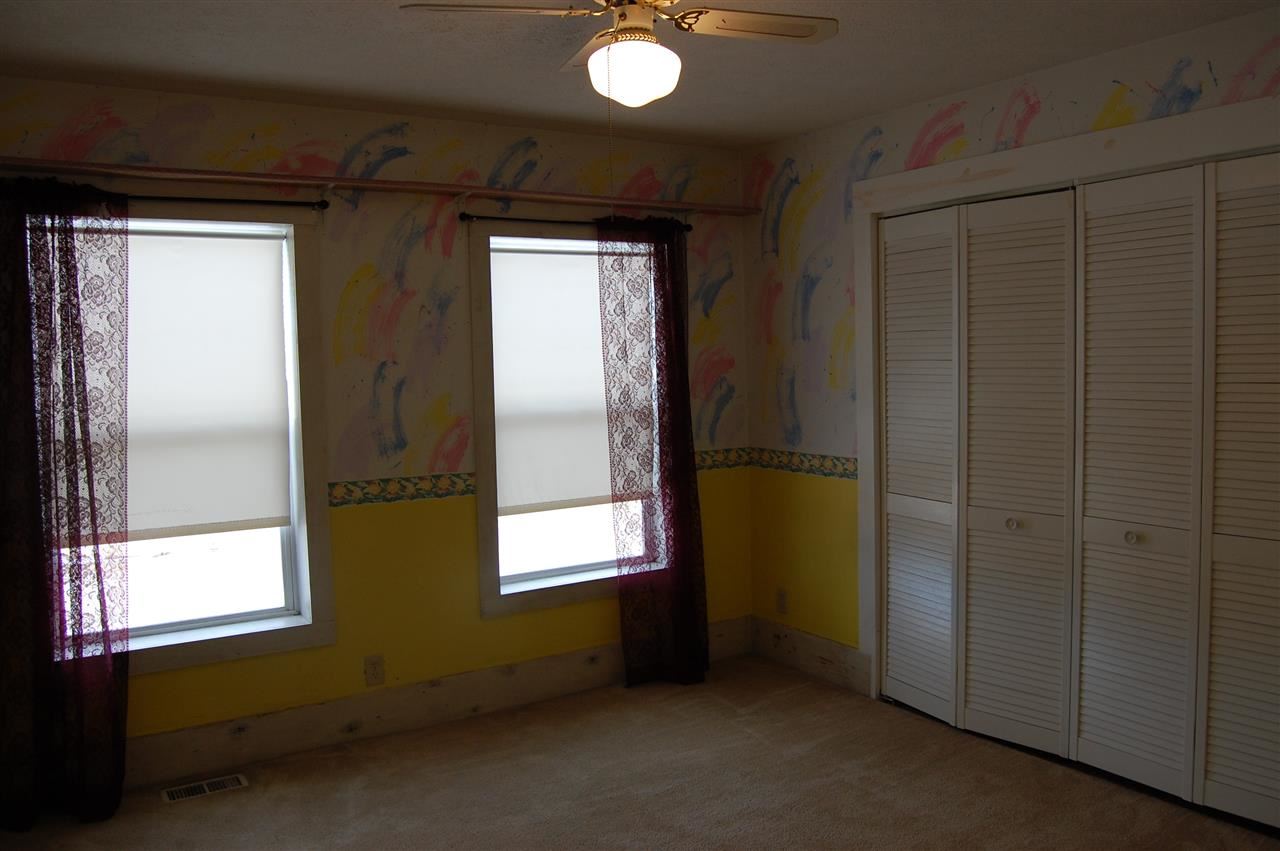209 W Walnut St, Chalmers, IN 47929 photo 24