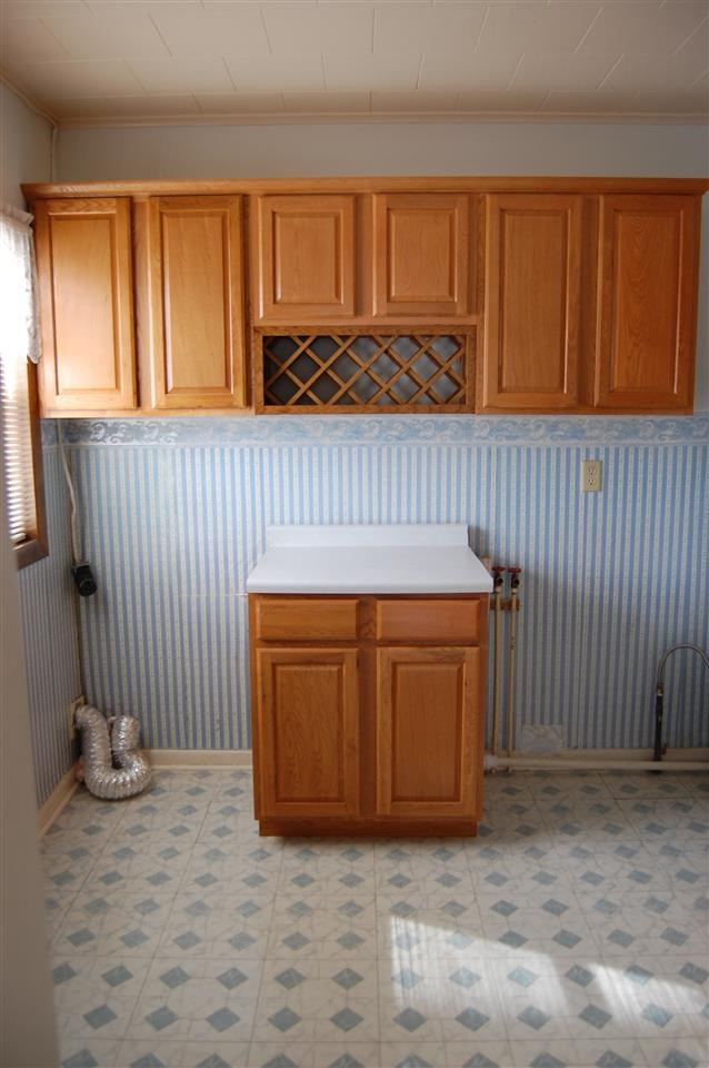 209 W Walnut St, Chalmers, IN 47929 photo 15