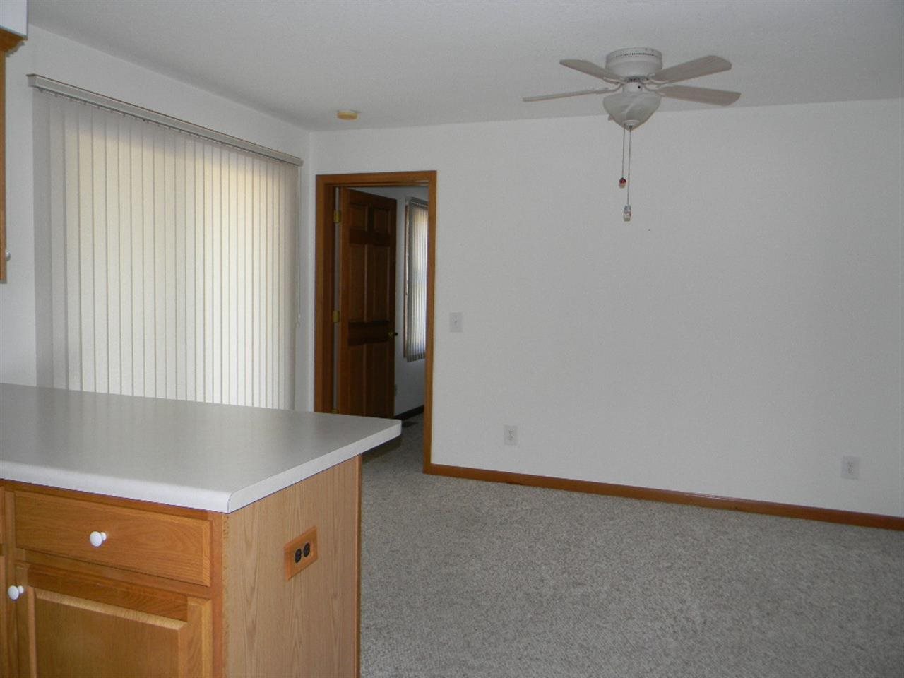 102 Booth Dr, Wolcottville, IN 46795 photo 10