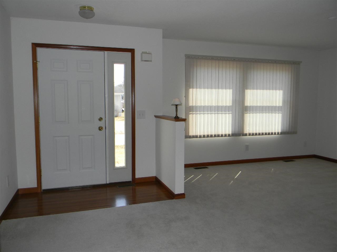 102 Booth Dr, Wolcottville, IN 46795 photo 11