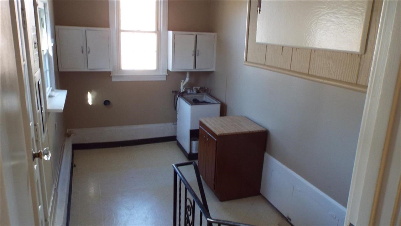 1209 S Bennighof Ave, Evansville, IN 47714 photo 13
