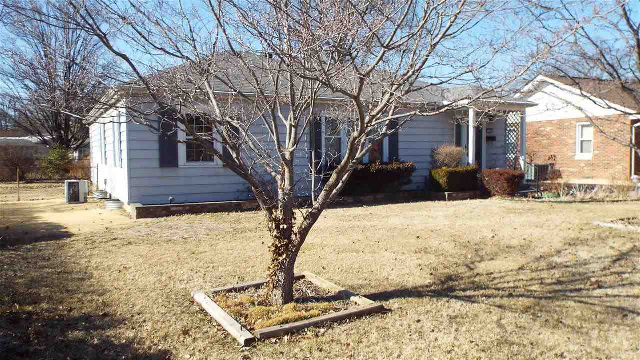 1209 S Bennighof Ave, Evansville, IN 47714 photo 2
