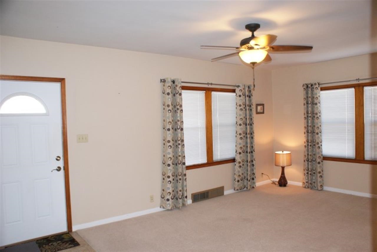 305 Van Dusen Ave, Evansville, IN 47711 photo 3