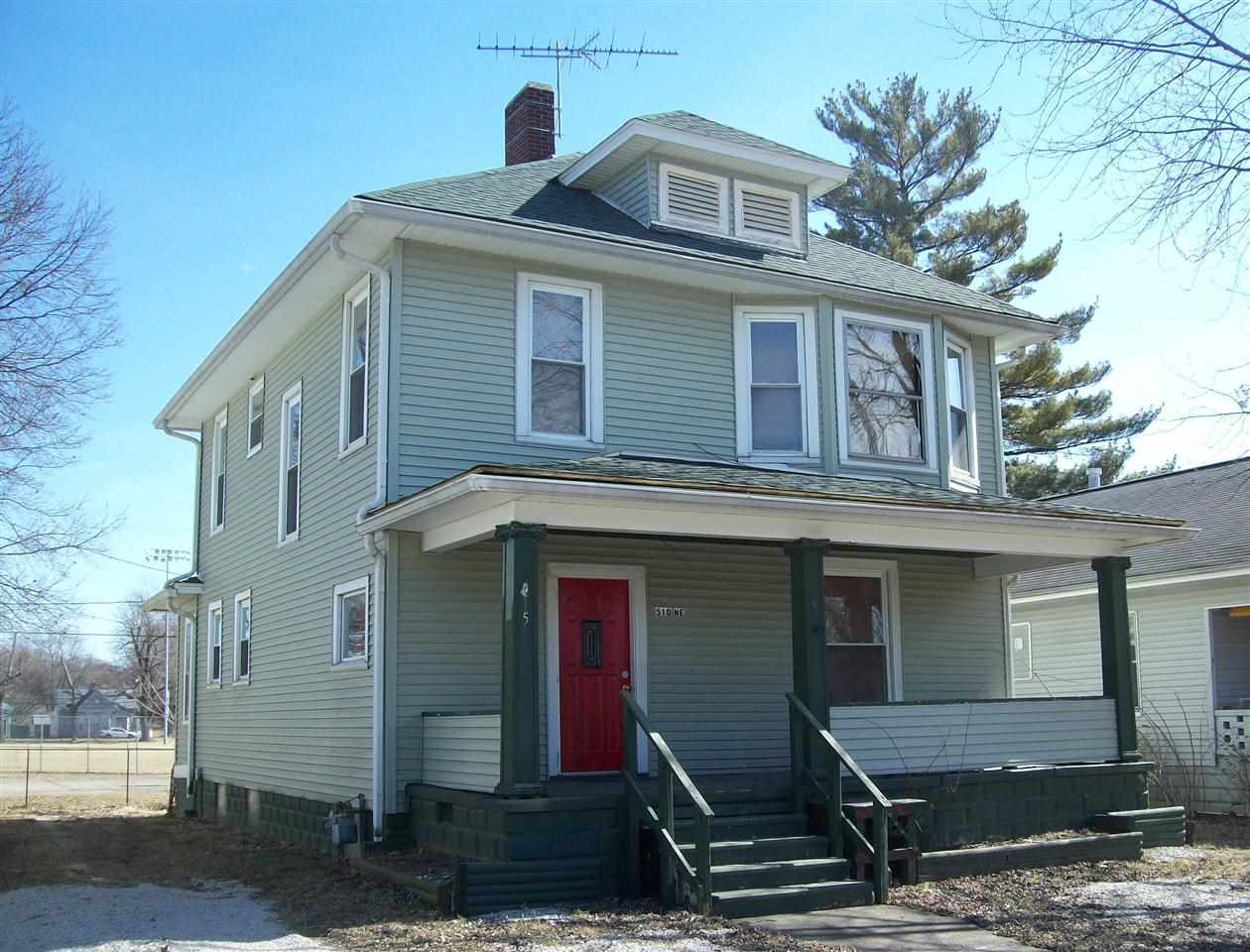 510 NE 1st St, Washington, IN 47501 photo 1