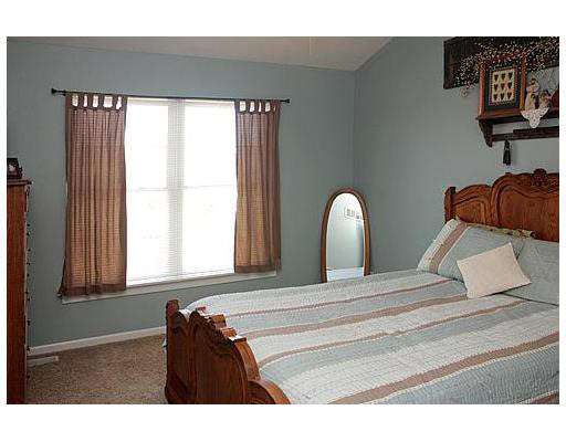 109 Lavender Ct, New Carlisle, IN 46552 photo 8