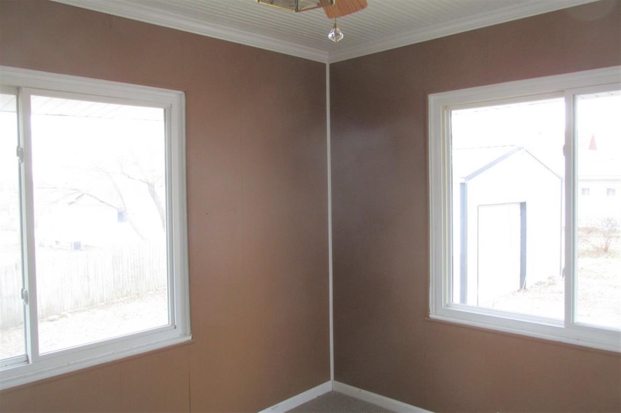 306 E North St, Winslow, IN 47598 photo 16