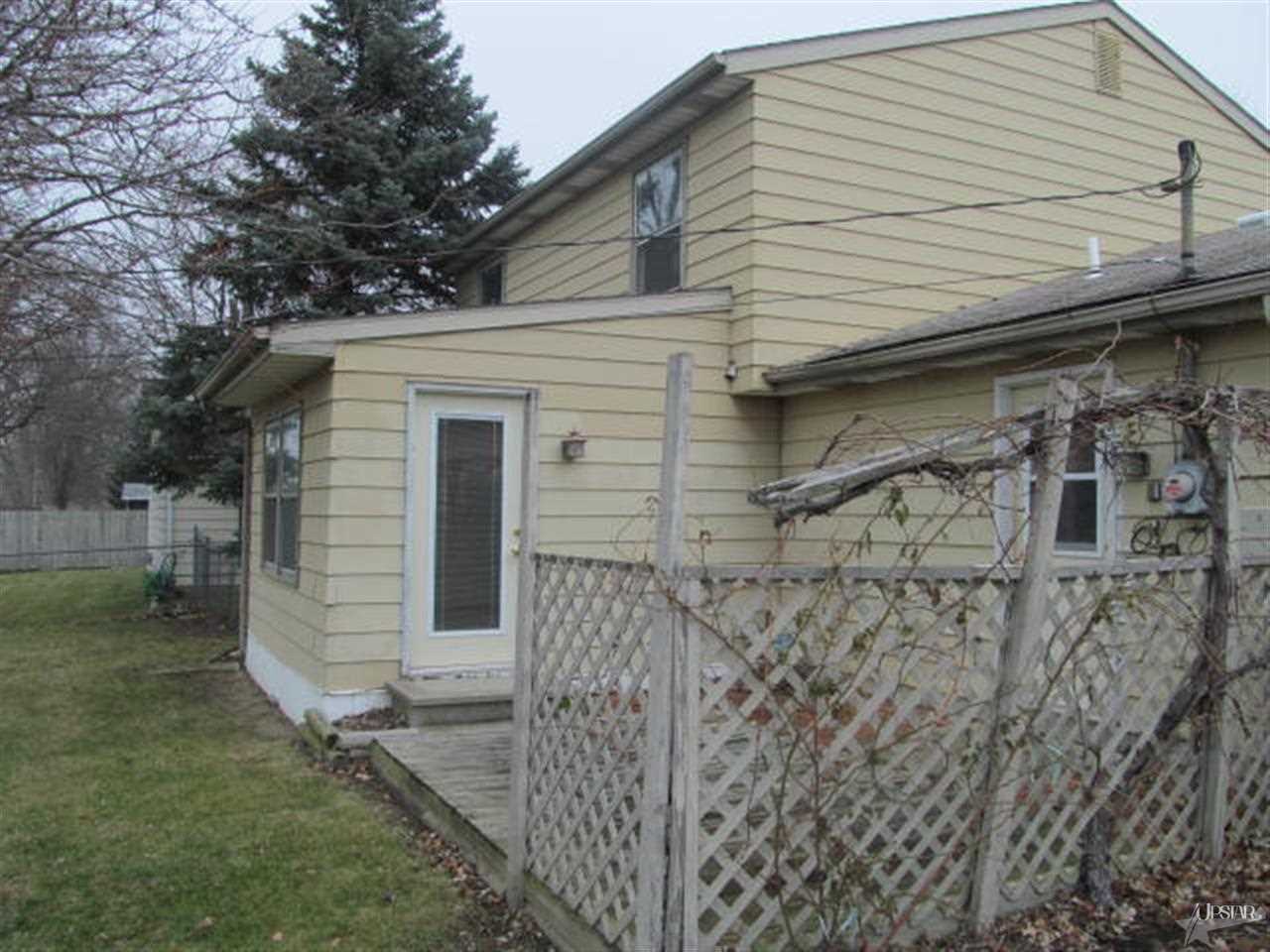 6721 Salge Dr, Fort Wayne, IN 46835 photo 5