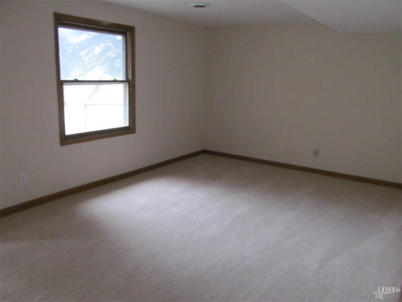 6721 Salge Dr, Fort Wayne, IN 46835 photo 7