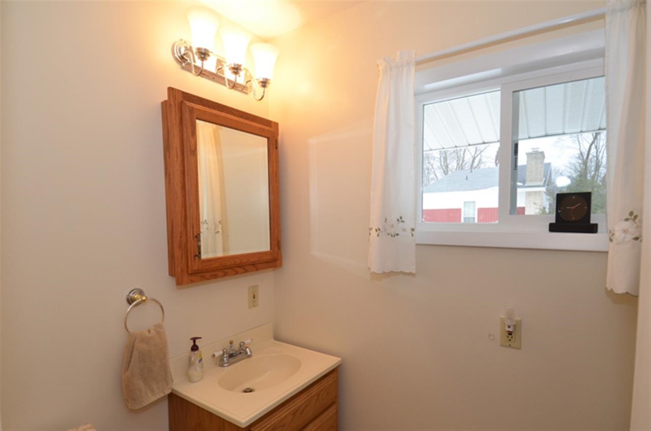 61360 Oak Rd, South Bend, IN 46614 photo 17