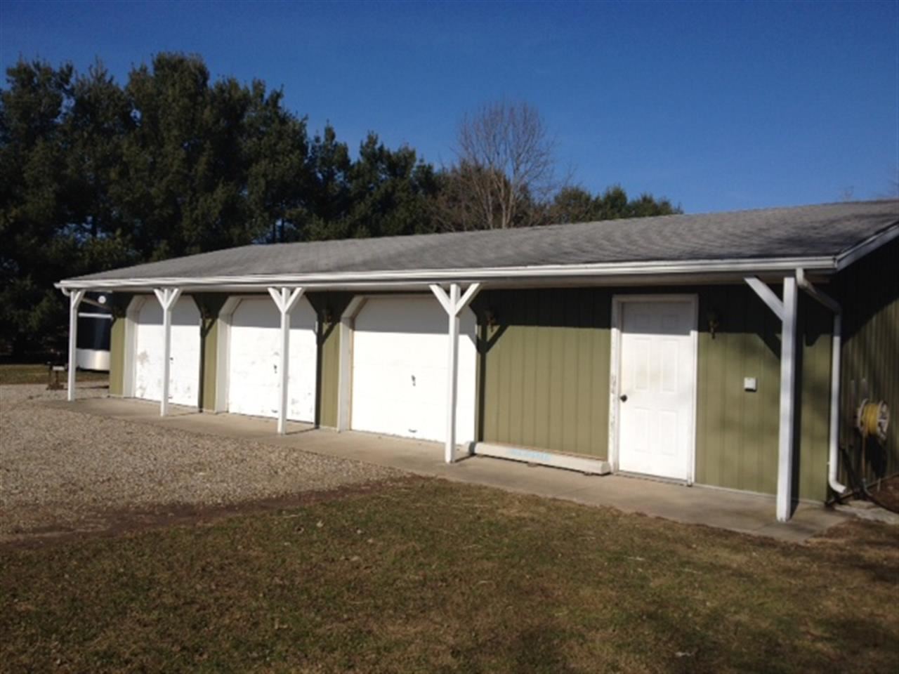 61360 Oak Rd, South Bend, IN 46614 photo 6