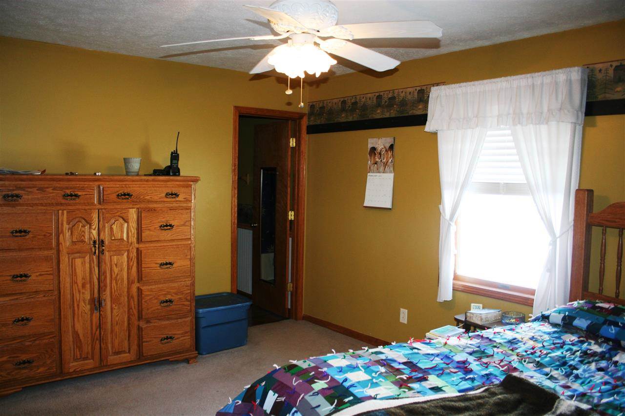 205 Todd St, Topeka, IN 46571 photo 16