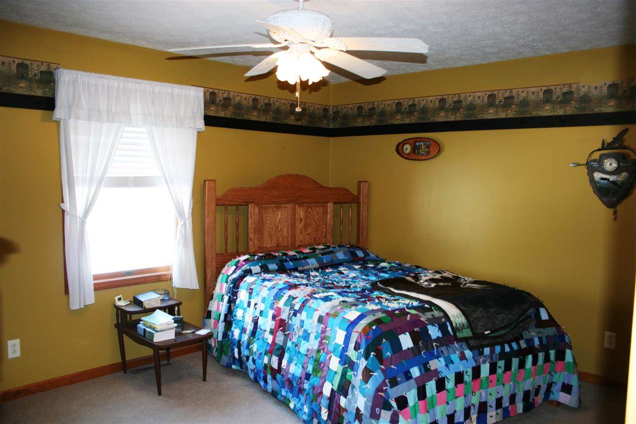 205 Todd St, Topeka, IN 46571 photo 18
