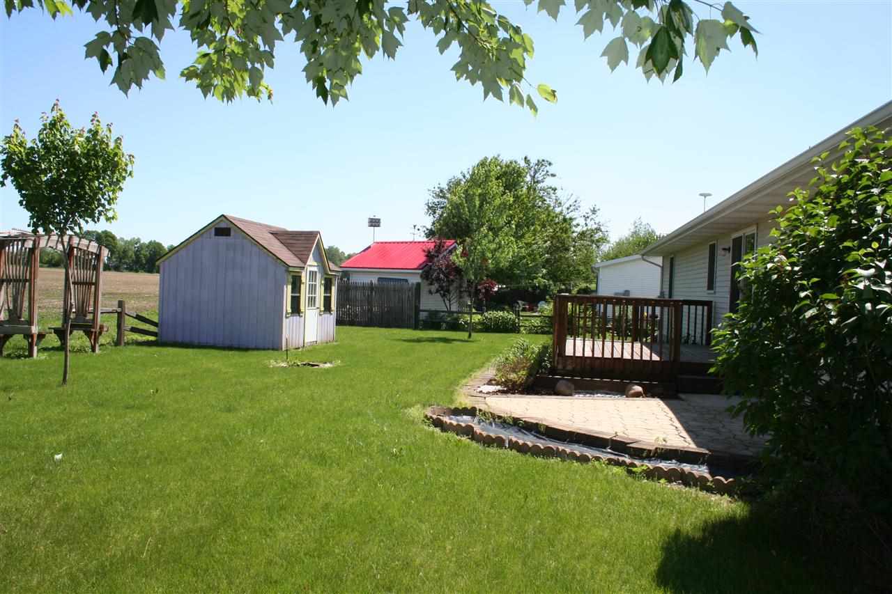 205 Todd St, Topeka, IN 46571 photo 4
