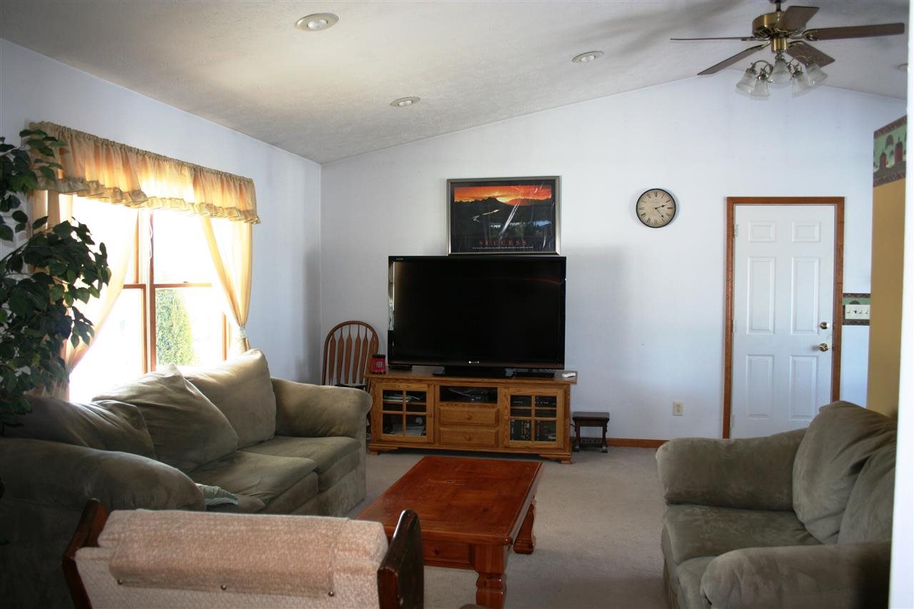 205 Todd St, Topeka, IN 46571 photo 10