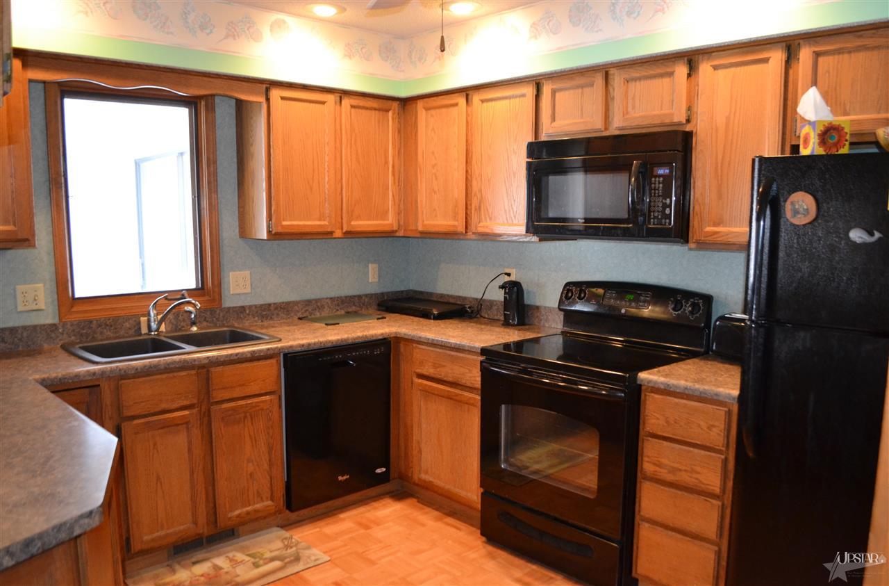 1327 Valdosta Dr, Fort Wayne, IN 46825 photo 5