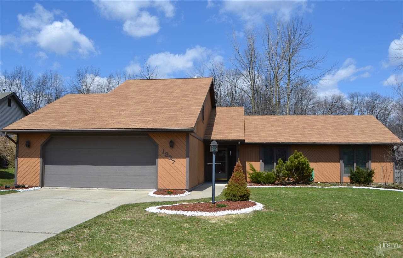 1327 Valdosta Dr, Fort Wayne, IN 46825 photo 1