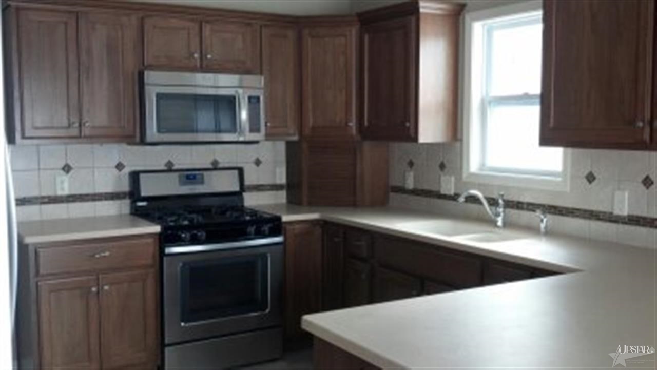 370 Kings Cross, Huntington, IN 46750 photo 5
