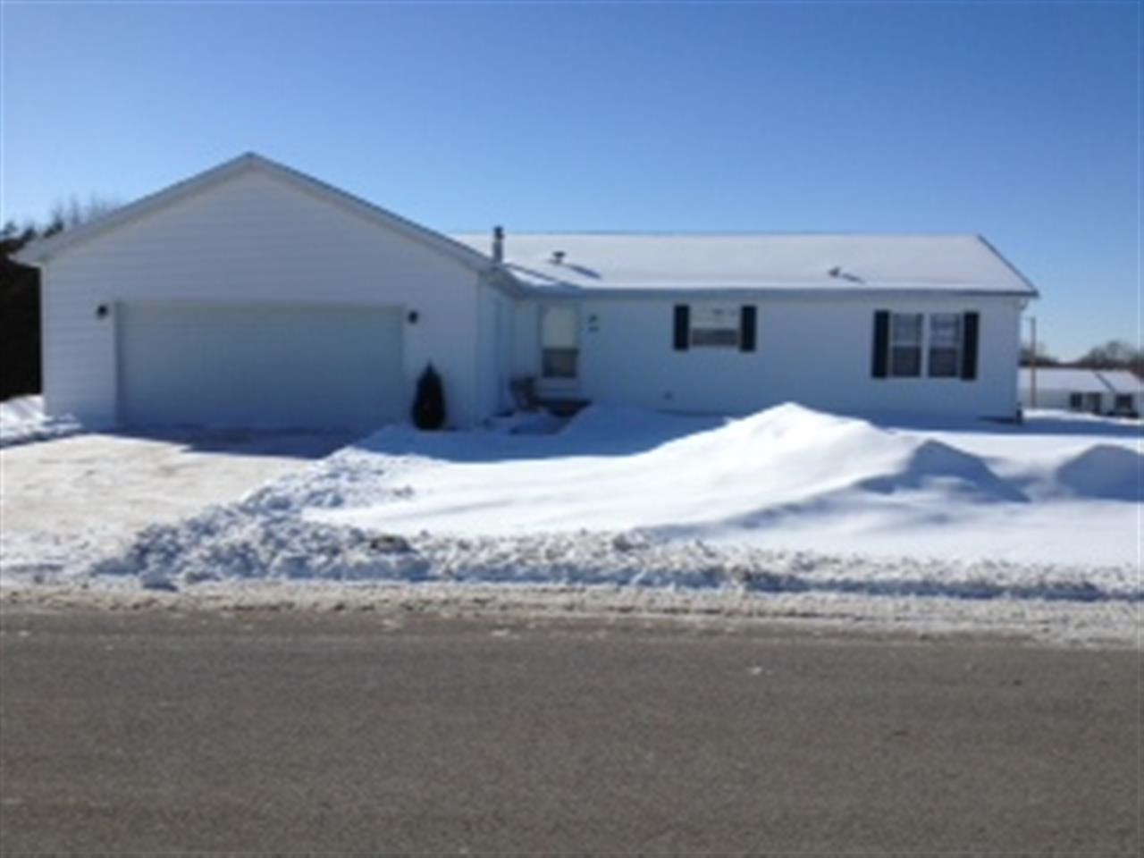 434 Johnston, Goshen, IN 46528 photo 1