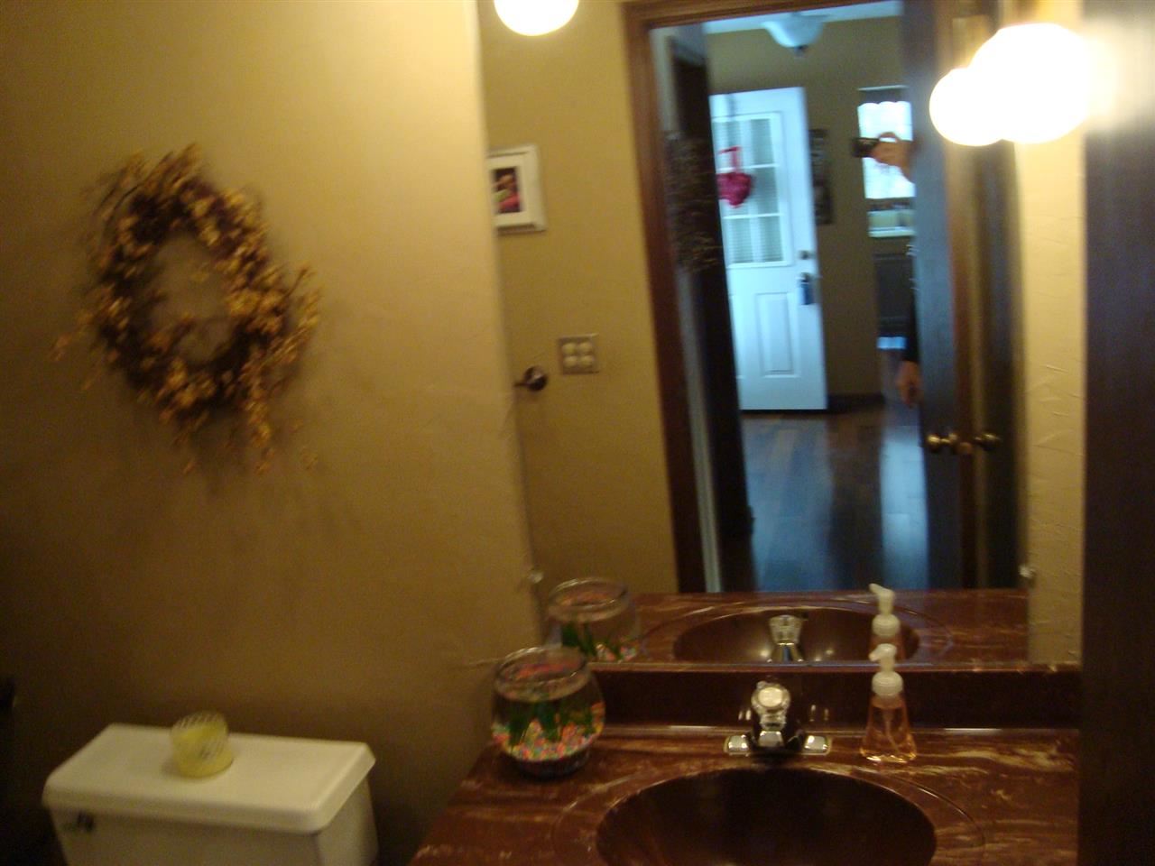 3615 Beechwood Ct, Elkhart, IN 46514 photo 19